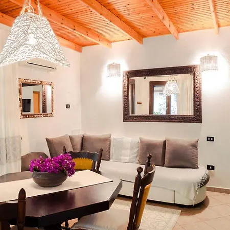 Holiday home Villetta Chia